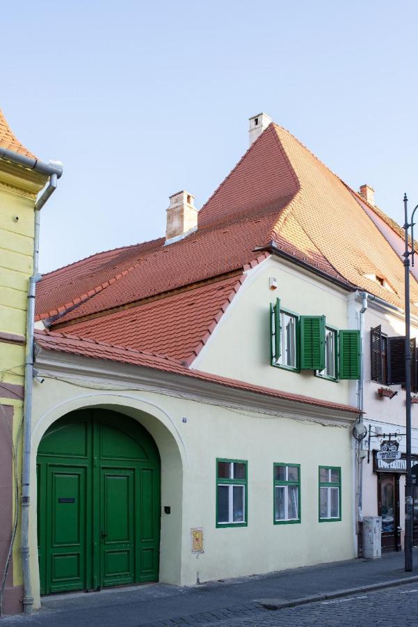 Готель Old Town Cataleya Сібіу Екстер'єр фото